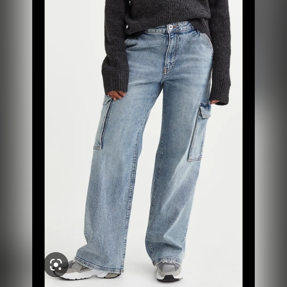 H&M Jeans Divided Hm Baggy Cargo Jeans Size 2 Poshmark